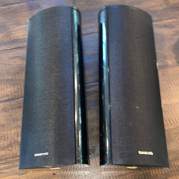 Onkyo set of front left front right surround sound speakers model SKF-750XF - Picture 2 of 5